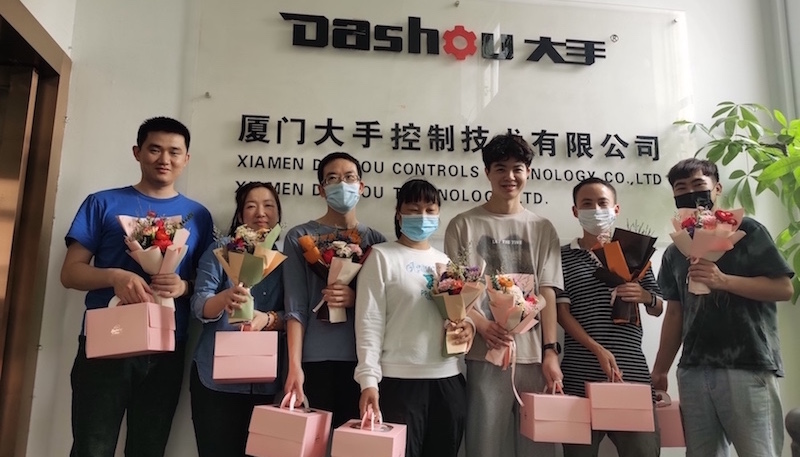 Dashou veranstaltete jeden Monat eine Geburtstagsfeier für Mitarbeiter
